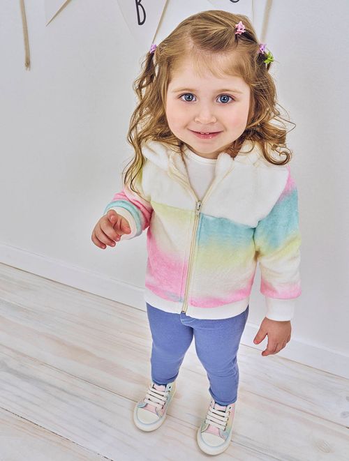Conjunto Jaqueta Em Pelo E Calça Rosa E Azul Jeans Escuro Abrange
