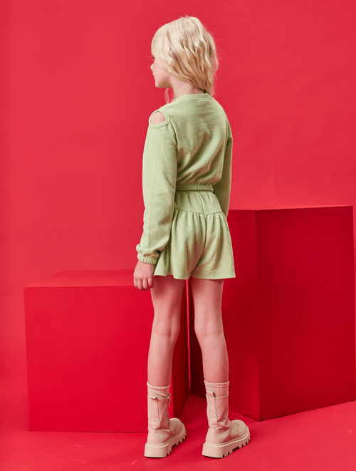 Conjunto Blusa Com Recorte Ombro E Short Verde Catavento